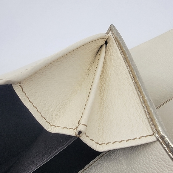 Authentic Preowned Gucci Bifold Wallet - Picture 16 of 16